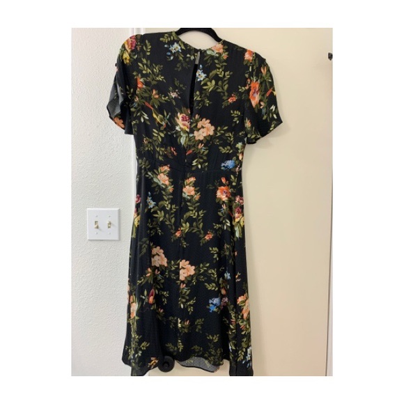H&M Floral print dress Size 6 - Picture 2 of 4